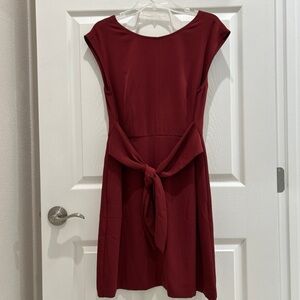 LOFT Size 6 Burgundy Dress with Pockets, new with tags.